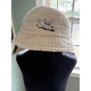 Miniso Harry Potter Hedwig Sherpa Bucket Hat - White Fluffy Embroidered Owl